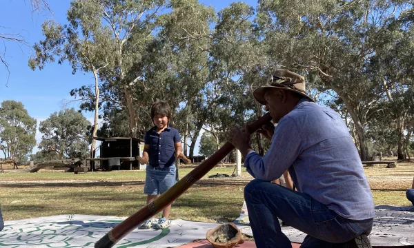 Traditional Owner playing the didgeridoo