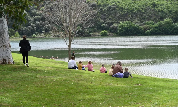 Community members at the Valley Lakes Mount Gambier